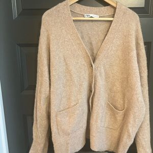 Zara Boyfriend Sweater Size Large Tan